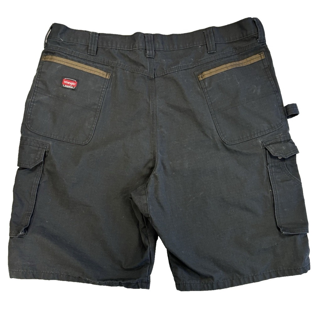 Wrangler  Cargo Shorts Mens 44 Rugged‎ Classic Workwear Ripstop Ranger Utility - Picture 3 of 10